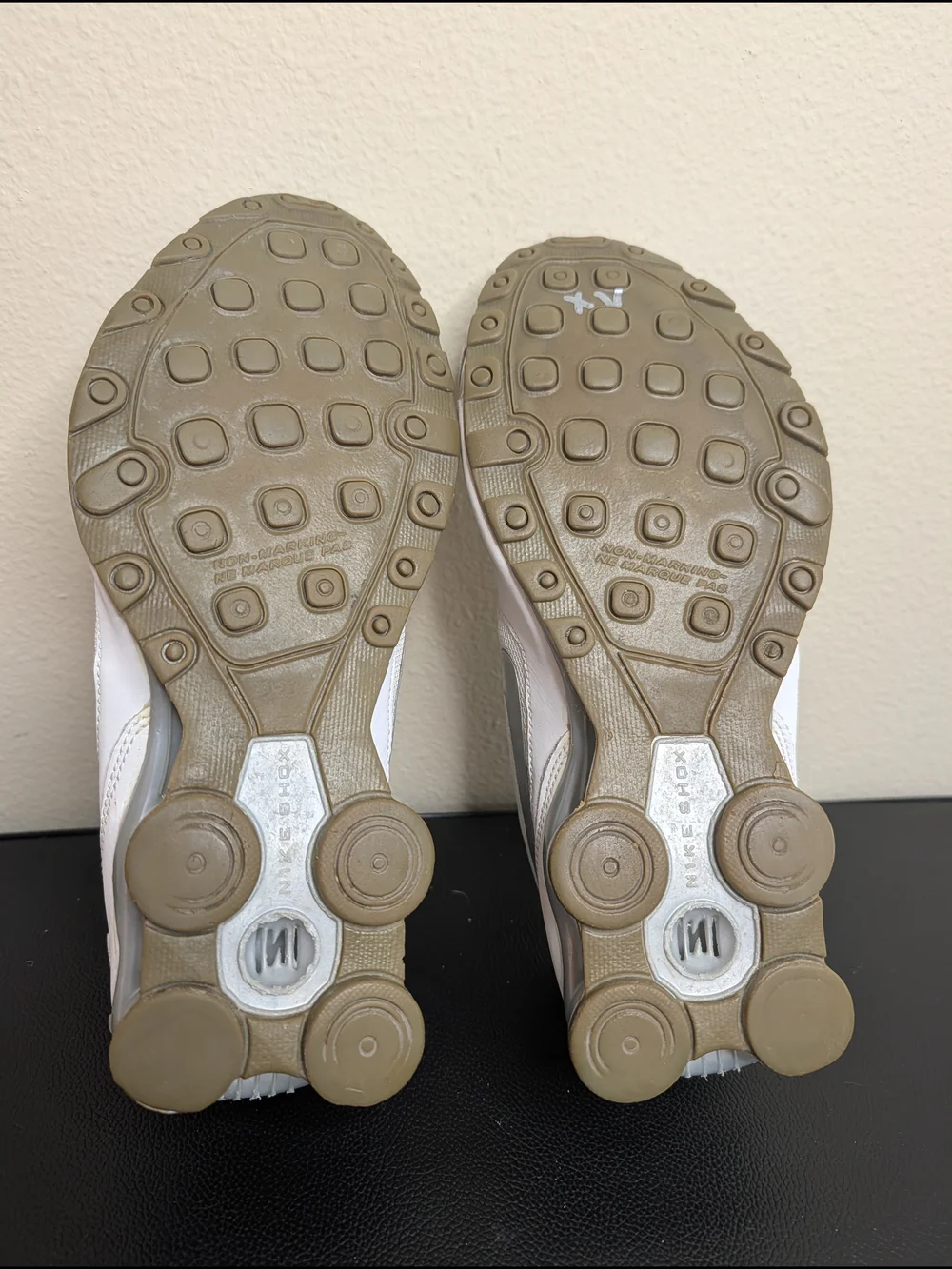Nike Shox Avenue GS White Silver Youth Size 7Y